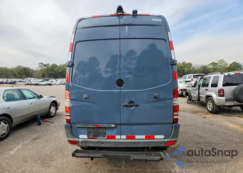 2018 Mercedes-Benz Sprinter 2500 z USA, uszkodzony, nr VIN WD3PE7CD2JP634341